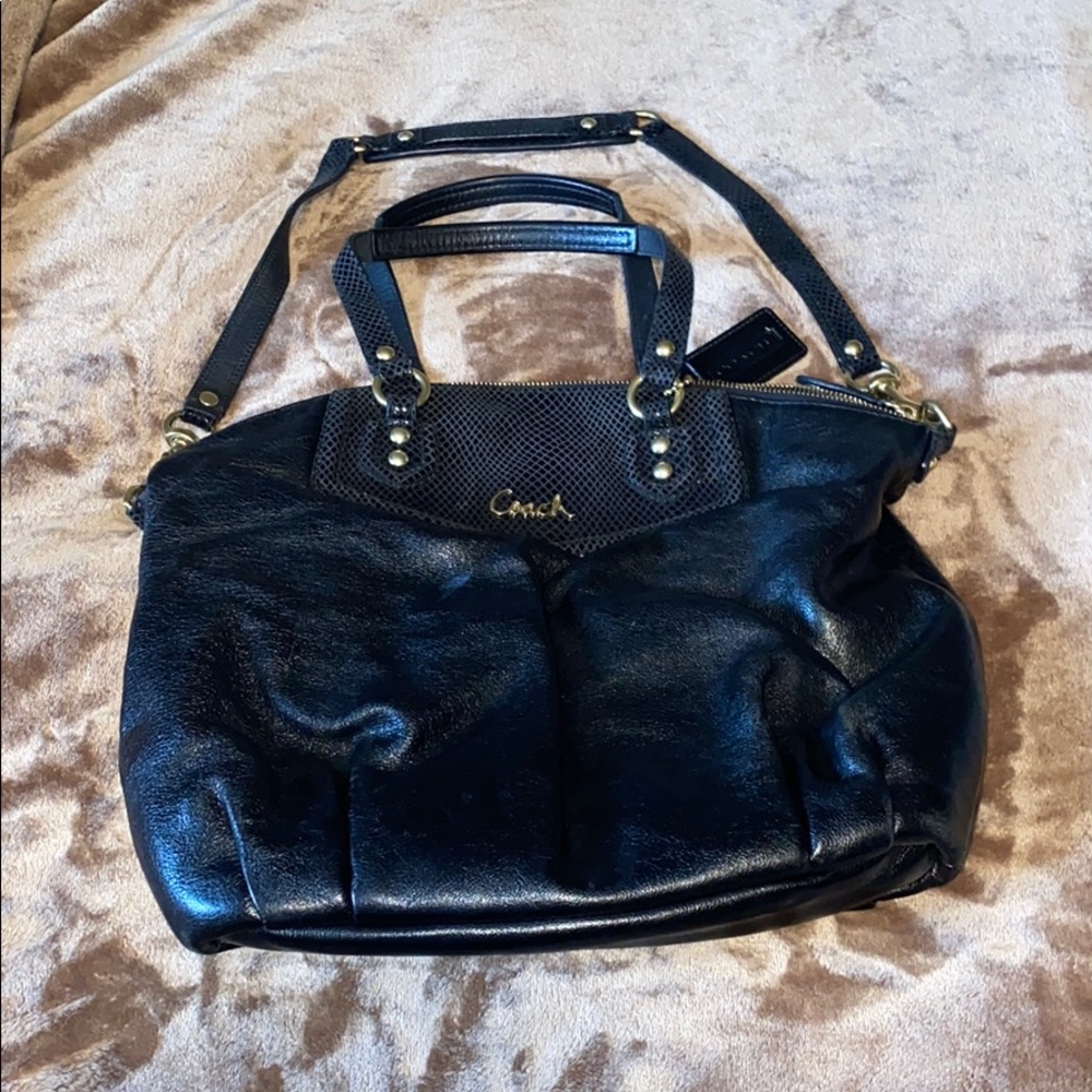 Black coach pocketbook